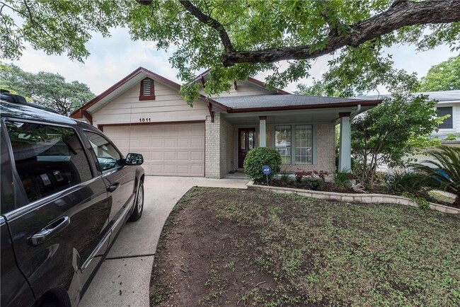 Photo - 1011 Catalpa St House