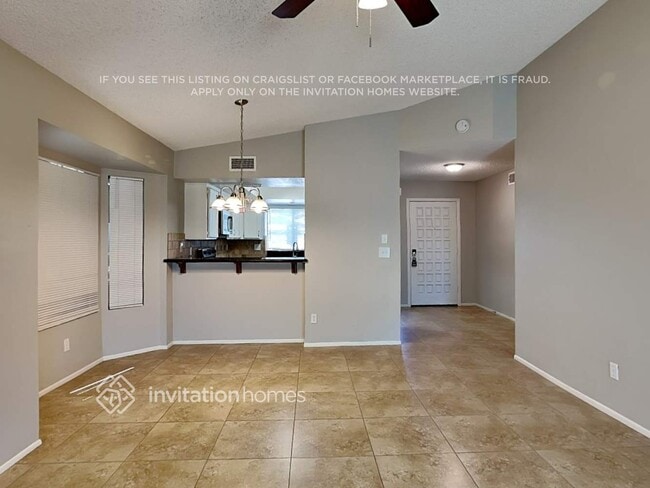 Photo - 409 W Beverly Ln