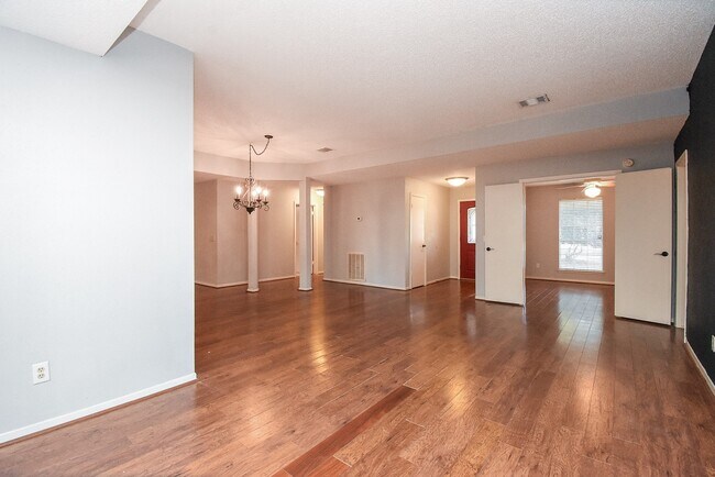 Photo - 9107 Wallingham Ct