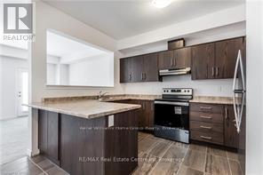 Photo - 8 Elsegood Dr