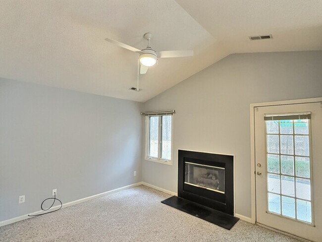 Photo - 4207 Pin Oak Dr House