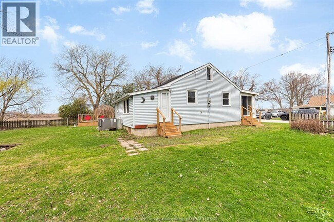 Photo - 1069 Cherry Ave