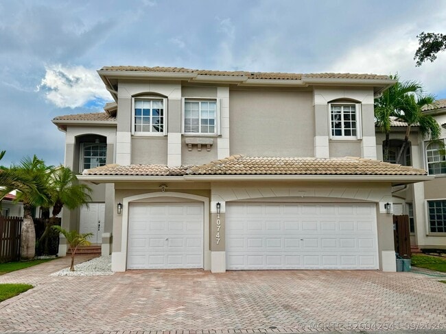 Building Photo - 10747 NW 70th Terrace