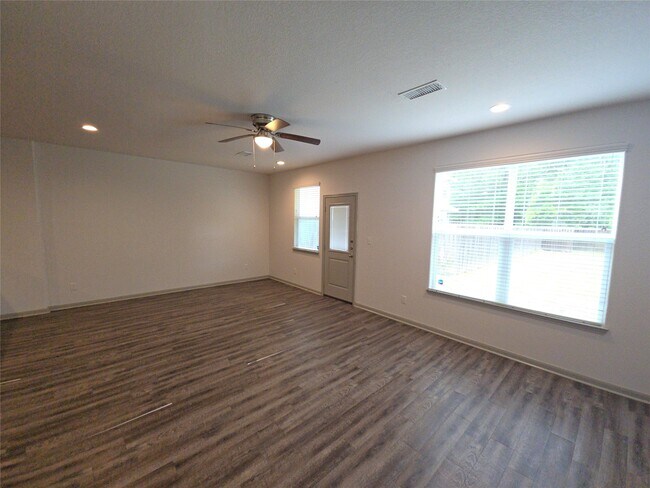 Photo - 626 Magnolia Bend