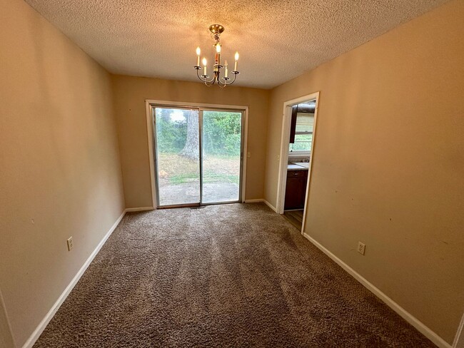 Photo - 3 Bedroom Home Close To Clemson Campus