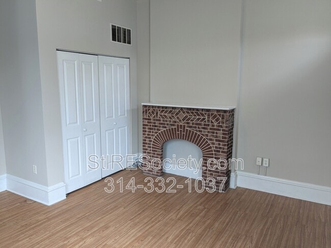 Building Photo - 229 Steins St Unit 1F Rental