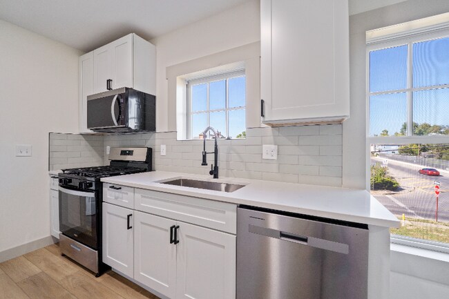 Photo - 605-607-607 S Champion Ave Unidad 605 1-2