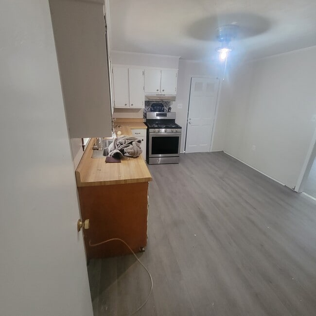 Photo - 418 Pervie Bolick St