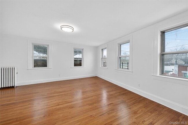 Photo - 2092 Grand Ave Unidad 2