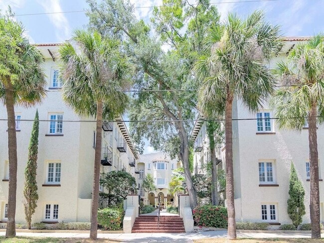 Building Photo - 2117 W Dekle Ave Unit F1