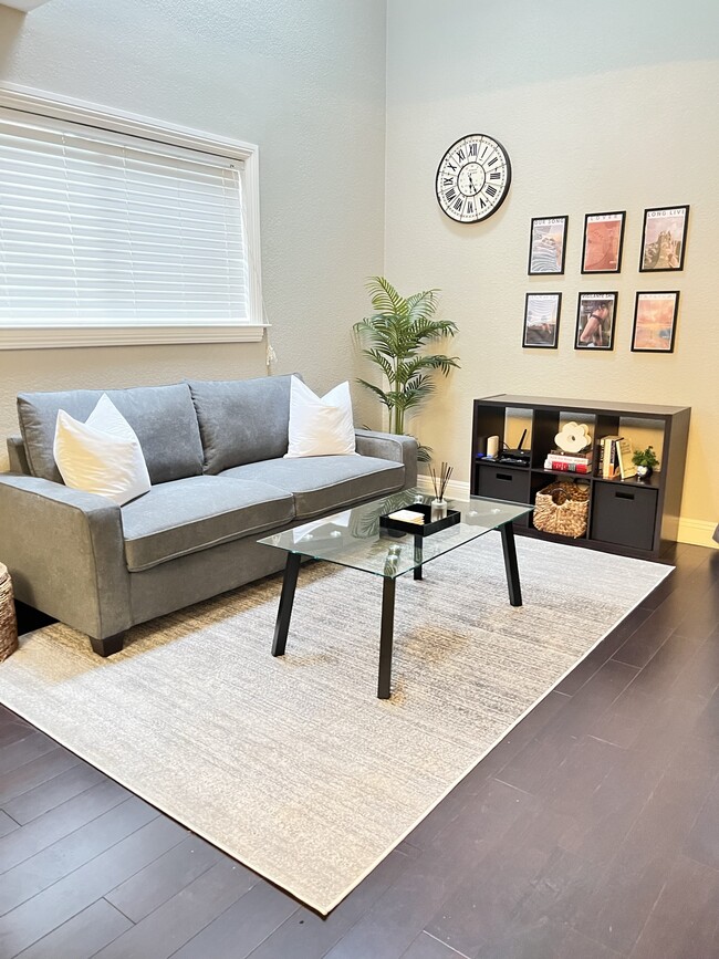 Living Room - 1905 Windmill Cir Townhome