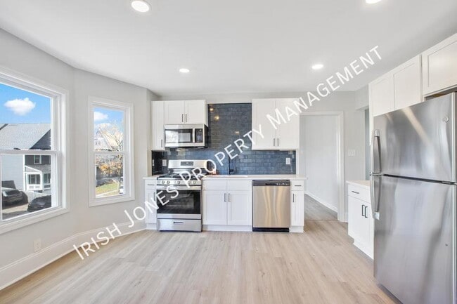 364 Potomac Ave Unit 2