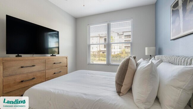 Photo - 3240 Champion Ring Rd Unidad 1121