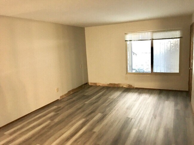 Photo - 3612 Palatine Ave N Unit 1