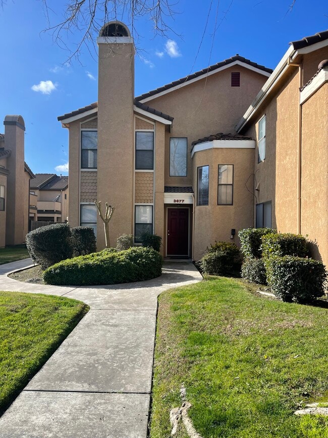 3677 Tuscany Pl Townhome Townhome Rental in Turlock CA
