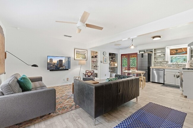 Photo - 8801 Redfield Ln