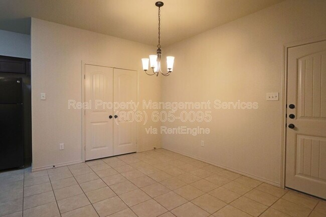 Photo - 3202 113th St