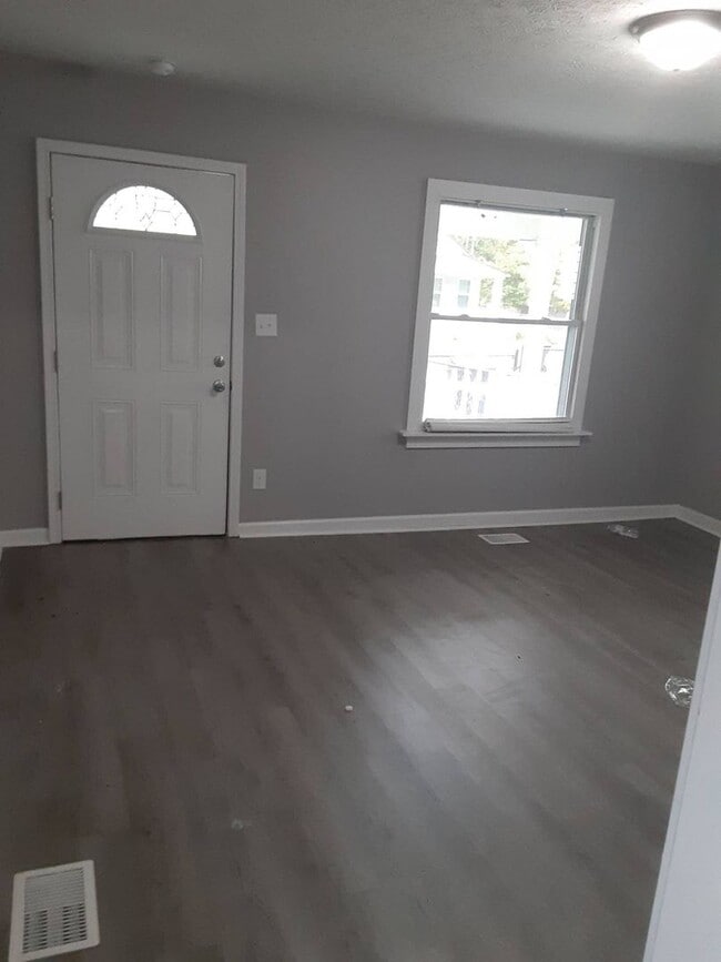 Photo - Charming updated 2 br 1 bth house