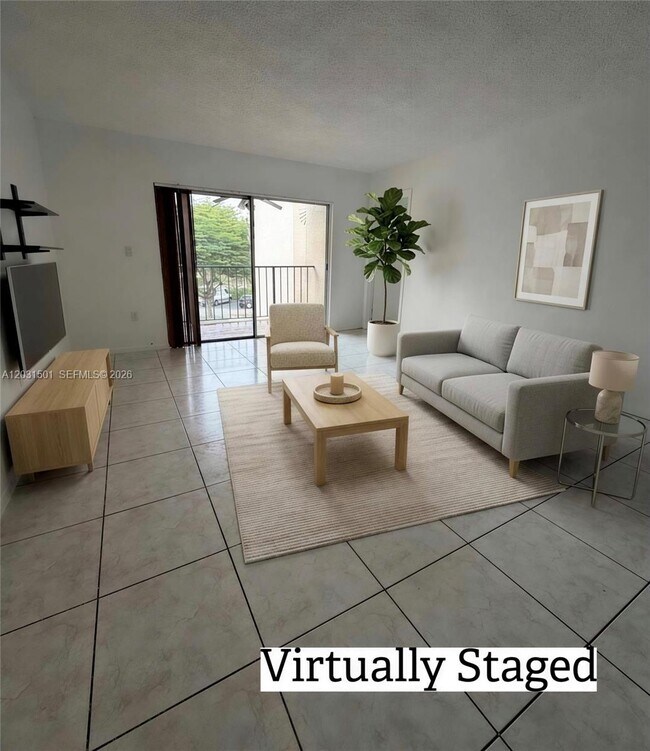 Photo - 13701 Kendale Lakes Cir