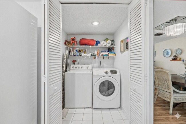 Photo - 16251 Golf Club Rd Unidad 312