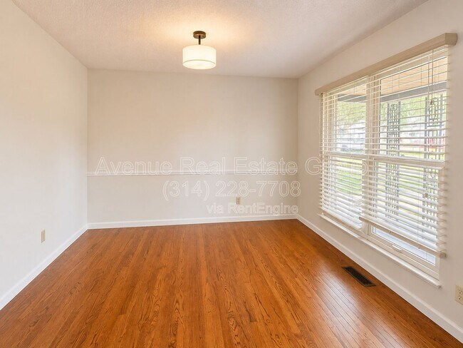 Photo - 13241 Delft Dr