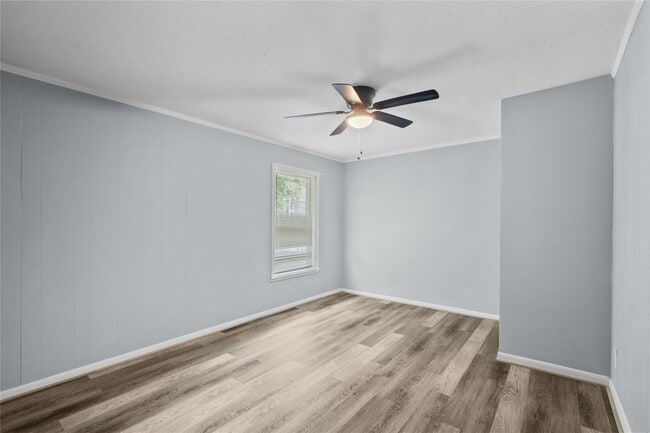 Photo - 2324 Cedar Dr Unit False