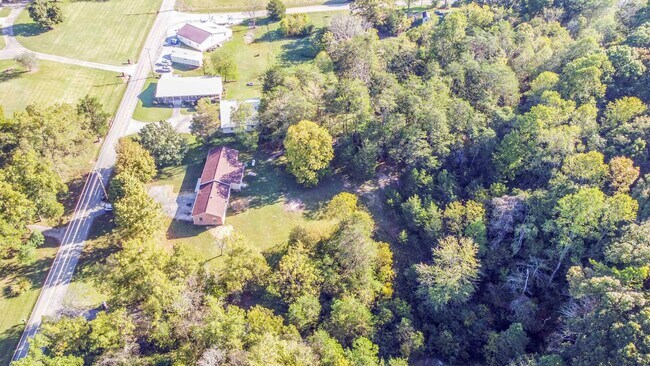 Photo - 1124 Whites Mill Rd