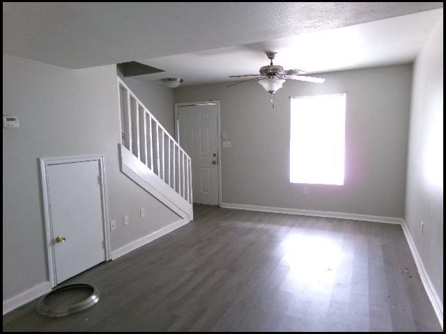Photo - 101 Ellis Dr