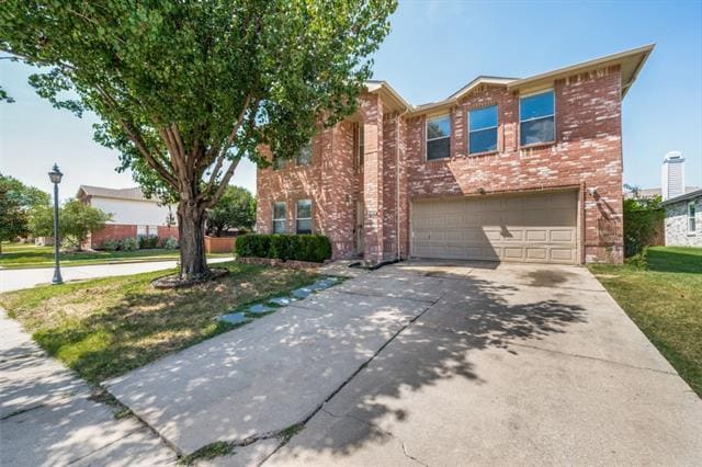 Building Photo - 2301 Chestnut Dr