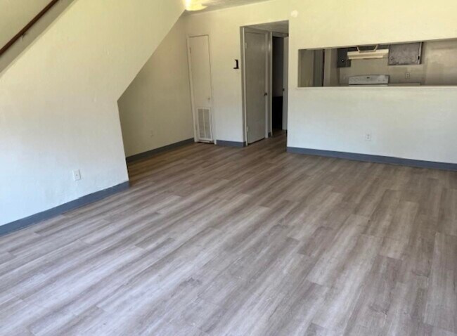 Photo - 1830 Nekoma Ct