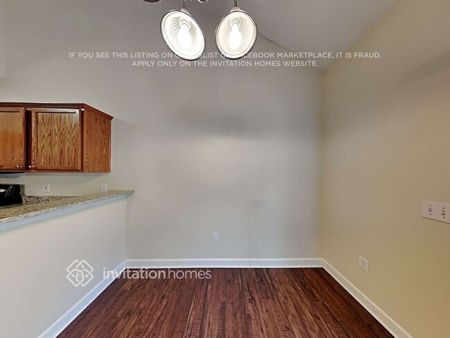 Photo - 302 Olde North Church Dr