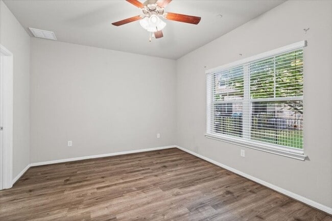 Photo - 516 E Slaughter Ln Unit 2104