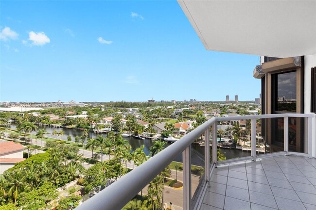 Photo - 3598 Yacht Club Dr Unit 1002