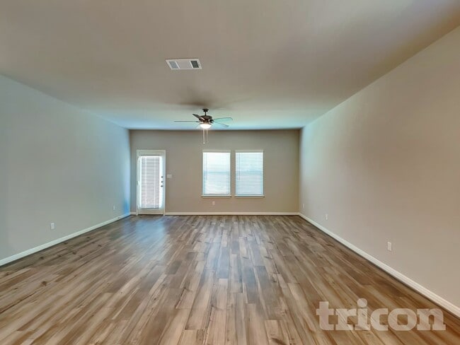 13631 Carsa Ln
