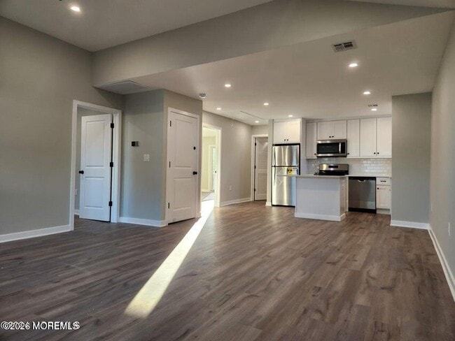 Photo - 158 Mabel Ave Unit 2
