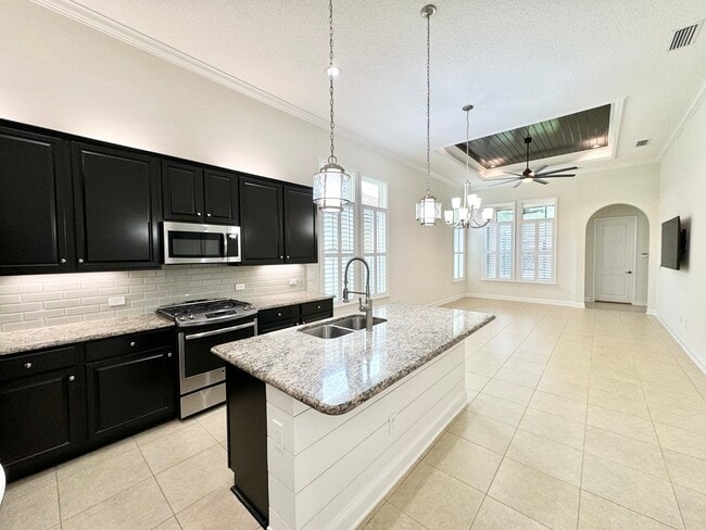 Photo - 45 Rinaldo Way