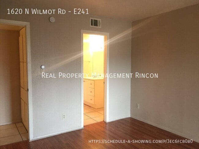 Photo - 1620 N Wilmot Rd