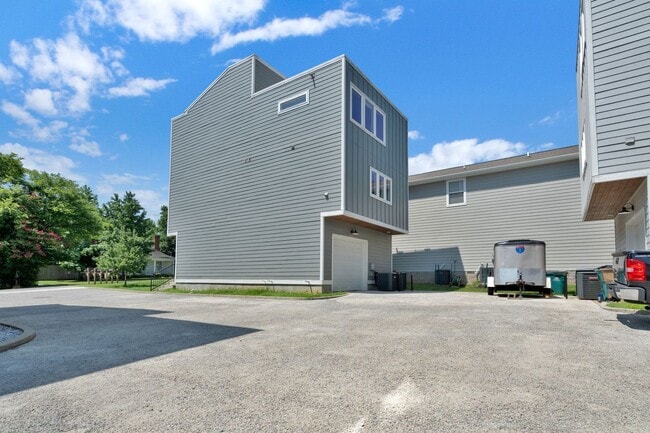 Photo - Modern Living In East Nashville!