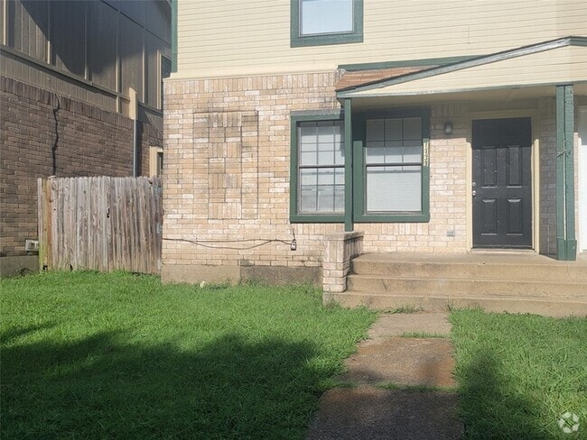 Building Photo - 1133 Houston Dr Rental
