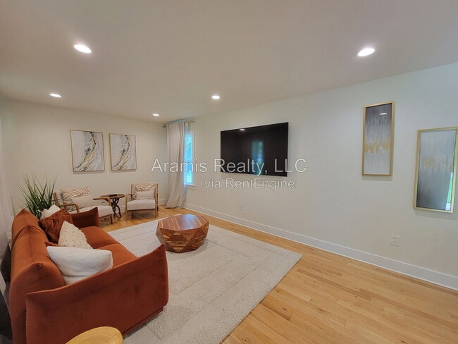 2376 Spring Creek Rd