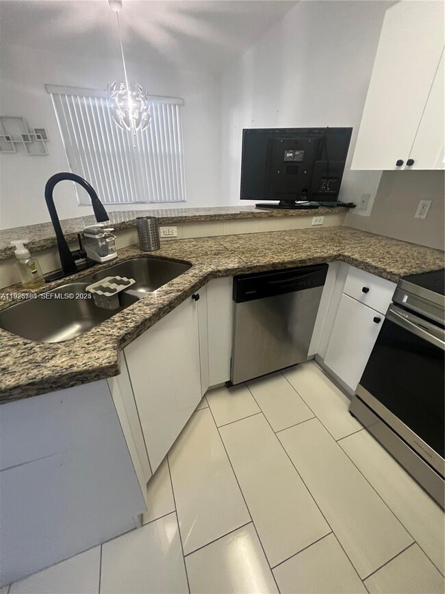 Photo - 12406 SW 126th Ave Unit 12406