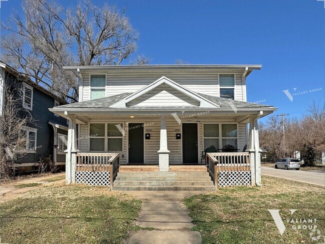 Building Photo - Renovated 2-Bedroom, 1.5-Bathroom Duplex i... Rental