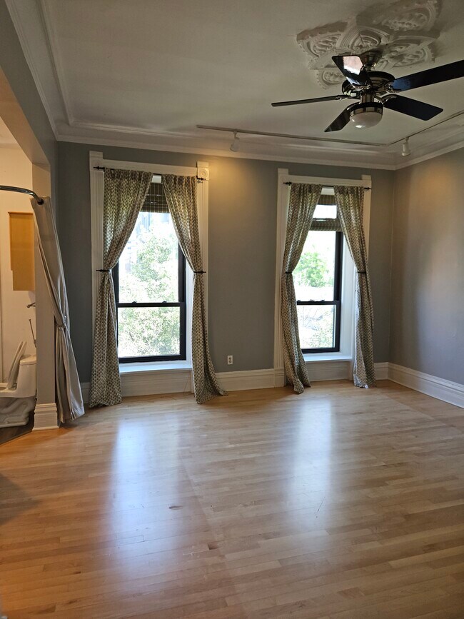 Photo - 1127 W Madison St Unidad 3