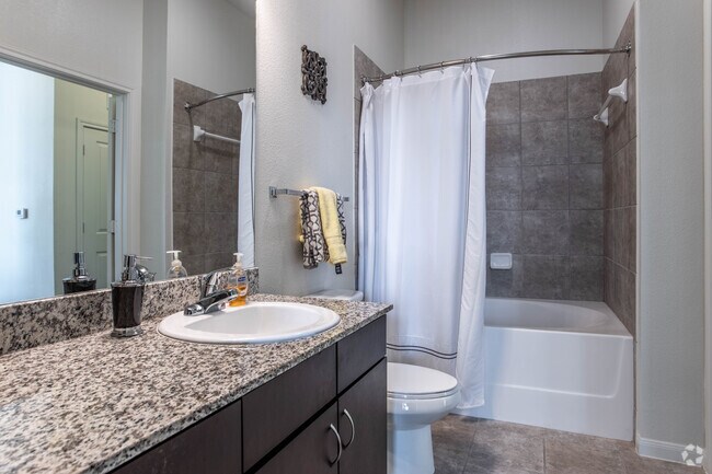 2 BR, 2 BA - 1161 SF