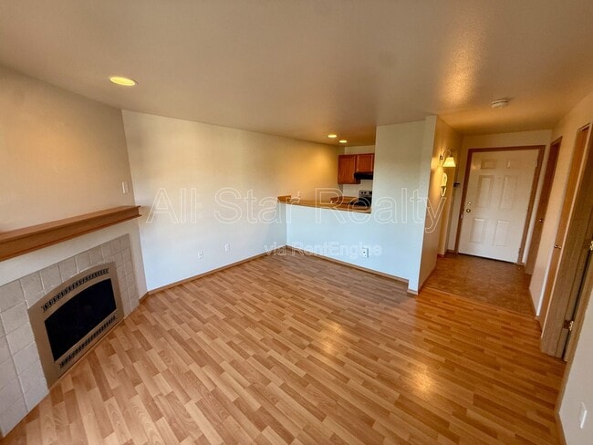 Photo - 9625 Independence Dr Unidad C311