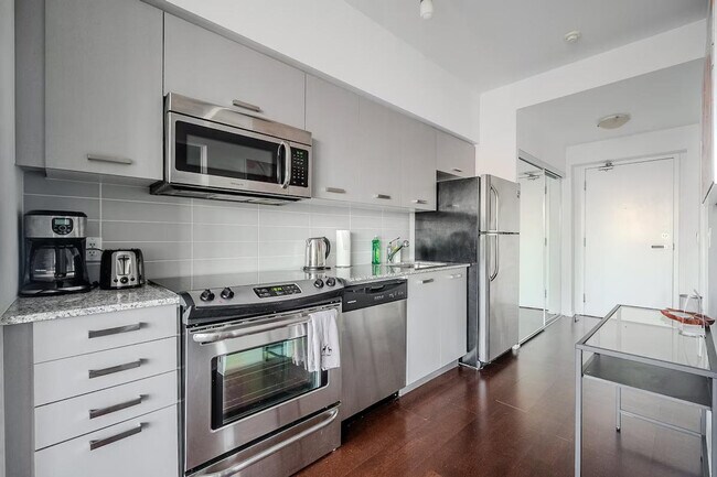 Photo - 801 Bay St. Unit ID1346018P