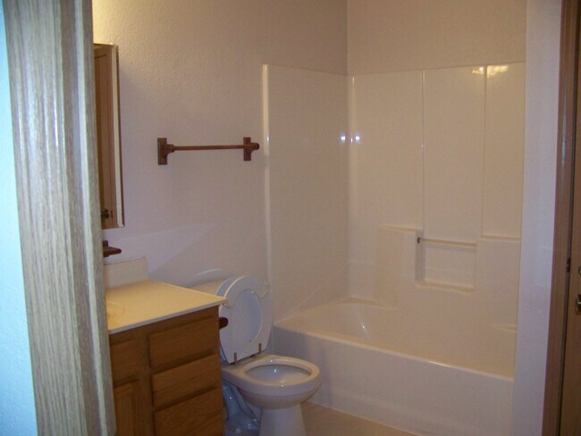 312 Hidden Acres Dr NW