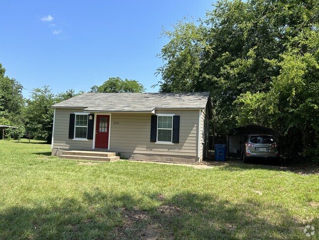 Building Photo - 2713 Ledbetter St Rental