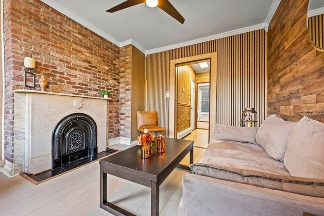 Photo - 321-325 Pavonia Ave