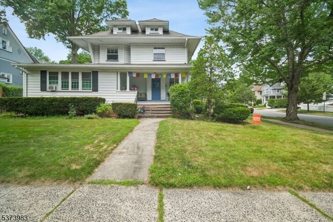 Photo - 124 Midland Ave